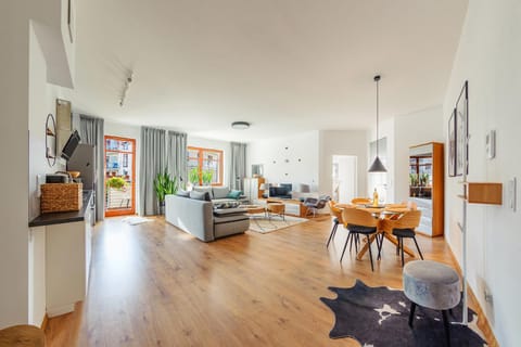 Living room, Seating area, Dining area