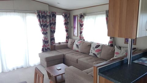 Dees Caravan Lettings Kingfisher Elm 481 House in Ingoldmells