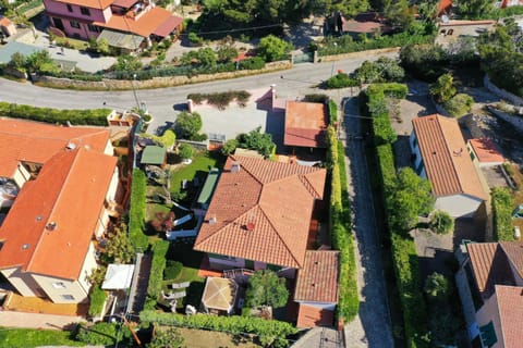 Villa Fiore Apartments House in Portoferraio