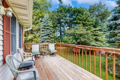 All Spruced Up House in Deep Creek Lake
