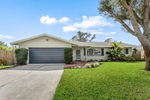 Peace on Pompei House in Naples