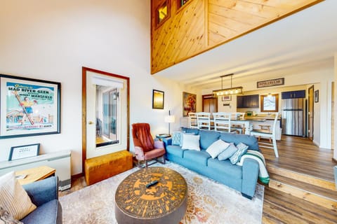 The Summit: 46 Apartment in Warren