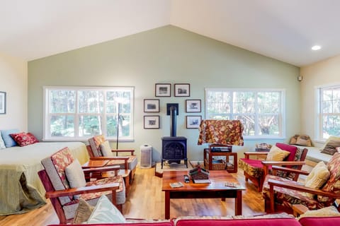 Pele Noe House in Volcano