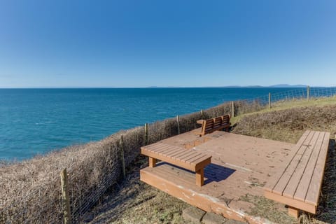 West Beach Waterview House in Whidbey Island