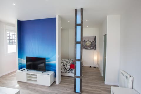 Living room, Bedroom