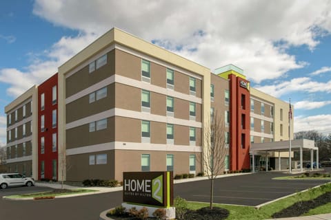 Property building, Day, Street view, Location, Parking