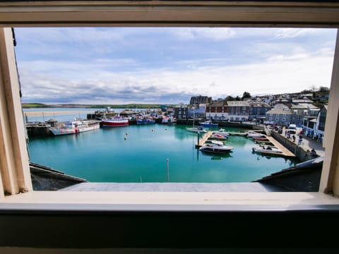 Padstow Escapes - Teyr Luxury Penthouse Apartment Apartment in Padstow