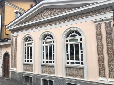 Property building, Facade/entrance