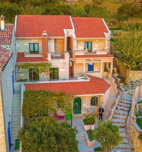 Patio, Bird's eye view, BBQ facilities, Balcony/Terrace, Garden view, Mountain view, Pool view, Sea view, Swimming pool, group of guests