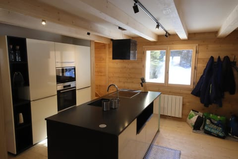 Kitchen or kitchenette, oven, stove