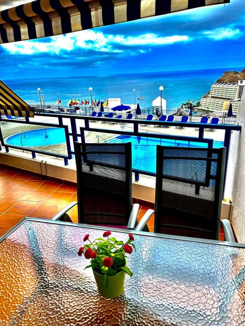 Sea view, Swimming pool
