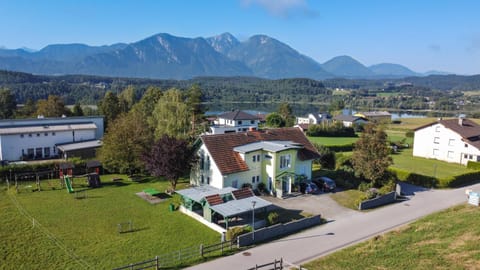 Property building, Bird's eye view, Lake view, Mountain view