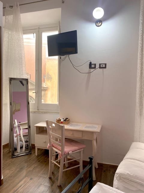 TV and multimedia, Photo of the whole room, hair dresser