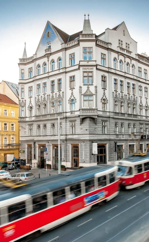Facade/entrance, Neighbourhood, Street view