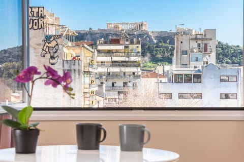 Day, Natural landscape, View (from property/room), Living room, City view, Landmark view