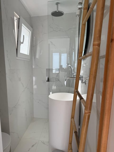 Amaryllis Suites Santorini Apartment in Thera