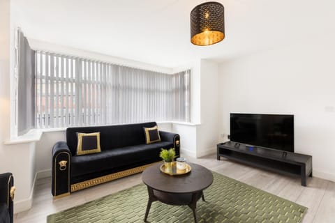 TV and multimedia, Living room, Seating area, Evening entertainment, heating, heating, internet, internet