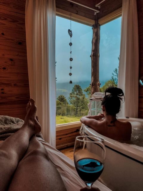 Hot Tub, Hot Tub