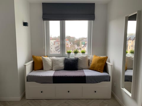 Bed, Living room, Seating area