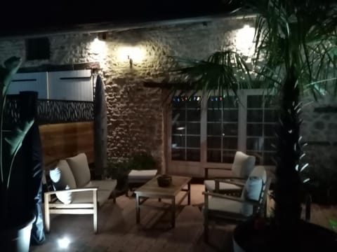 ancienne maison des templiers Vacation rental in Île-de-France