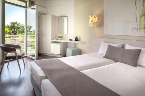 Bed, Balcony/Terrace, Decorative detail, Bedroom, minibar, wardrobe