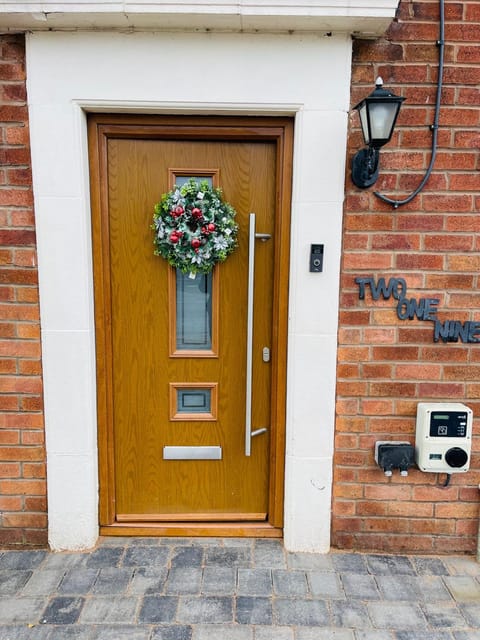 Cannock Chase Guest House Self Catering incl all home amenities & private entrance Apartment in England