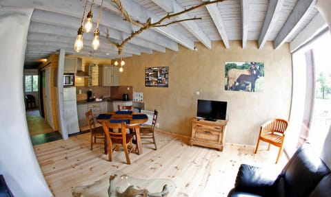 Living room, Dining area