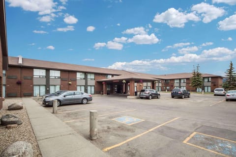 Property building, On site