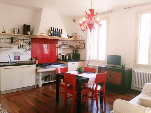 Kitchen or kitchenette, Living room, Dining area