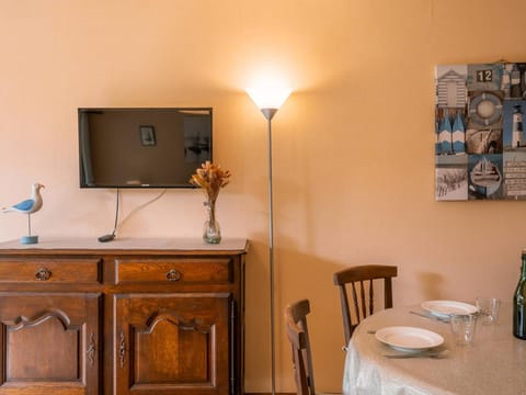 Appartement cosy 2 pièces, 5 pers, à 250m plage, terrasse et jardin, garage inclus, Carnac - FR-1-477-94 Apartment in Carnac