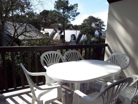 Duplex refait à neuf à Carnac - 3 chambres, balcon sud, parking, 300m de la plage - FR-1-477-145 Apartment in Carnac