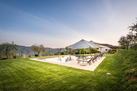 La Pianella Farmhouse Villa in Lucca