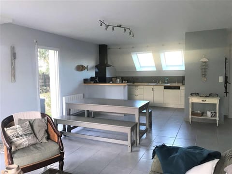 Maison 5P à Quiberon, 130m², proche plage, terrasse sud, jardin, garage, accepte animaux - FR-1-478-12 Villa in Quiberon