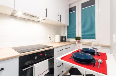 Kitchen or kitchenette, dishwasher, pet friendly, stove