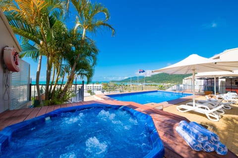 Pool view, Swimming pool, Swimming pool, sunbed