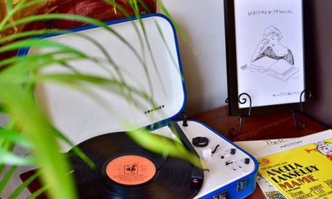 Lotus Gogh Apartment Bed and Breakfast in Hobart