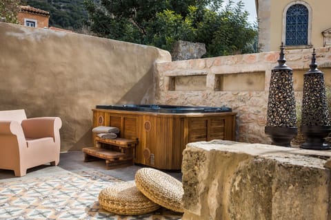 Patio, Hot Tub