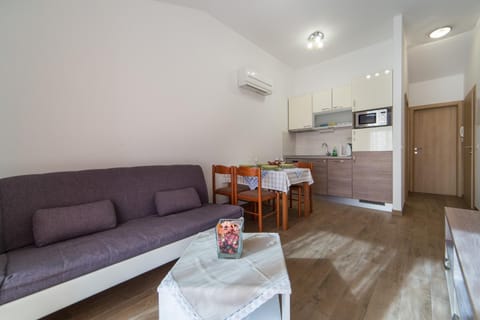Apartments Sunrise Apartment in Dubrovnik-Neretva County