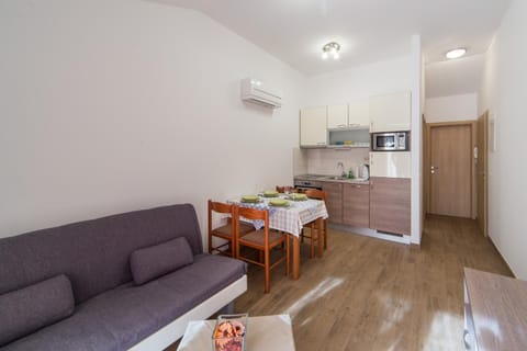 Apartments Sunrise Apartment in Dubrovnik-Neretva County