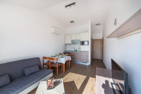 Apartments Sunrise Apartment in Dubrovnik-Neretva County