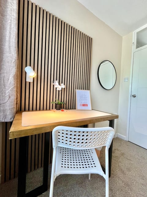 Home accommodation Vacation rental in Southampton