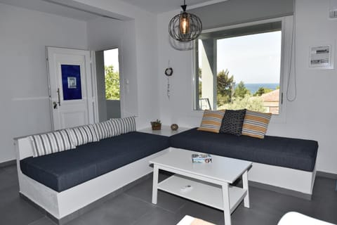 Living room, Sea view