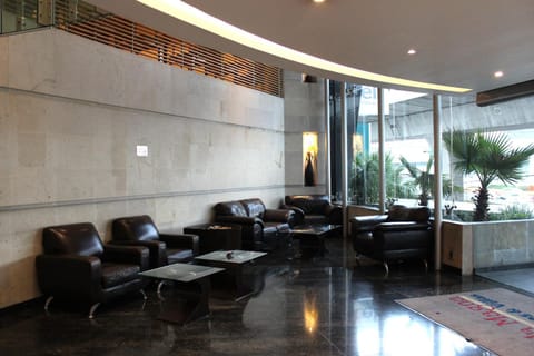Day, Lobby or reception