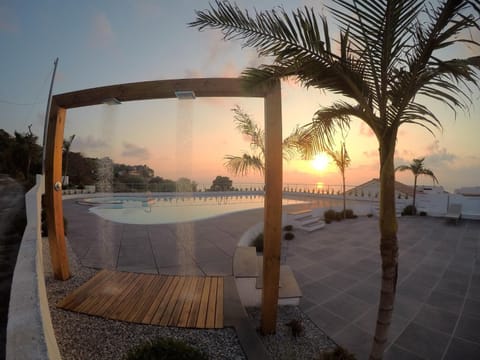 Hot Tub, Solarium, Open Air Bath