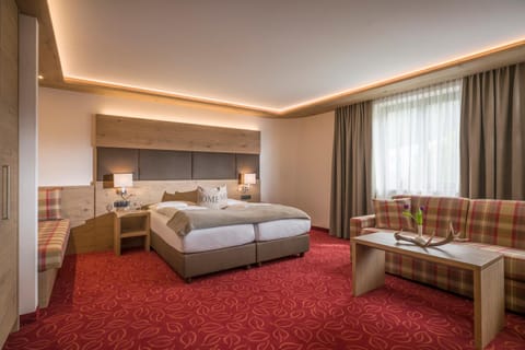 Winter, Summer, Bedroom