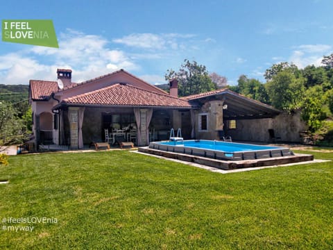 Property building, Garden, Swimming pool