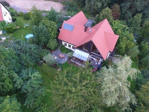 Facade/entrance, Bird's eye view