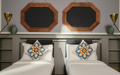 Bed, Decorative detail, Bedroom