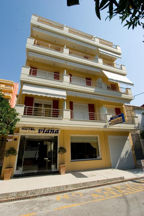 Property building, Day