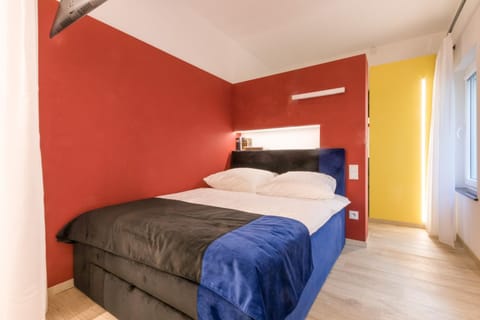 Bed, Bedroom